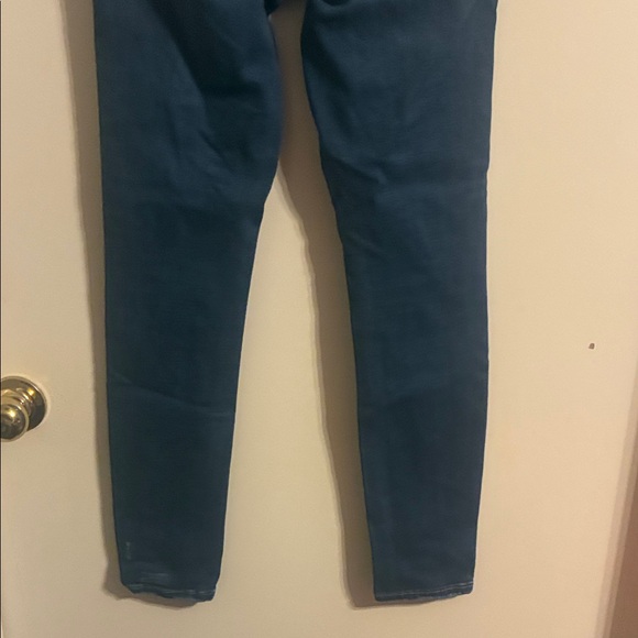 High Rise Distressed Blue Jeans - Picture 4 of 5